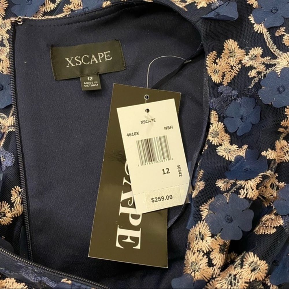 XSCAPE 3D-Floral Lace Midi Dress in Navy/Blush - Picture 11 of 11